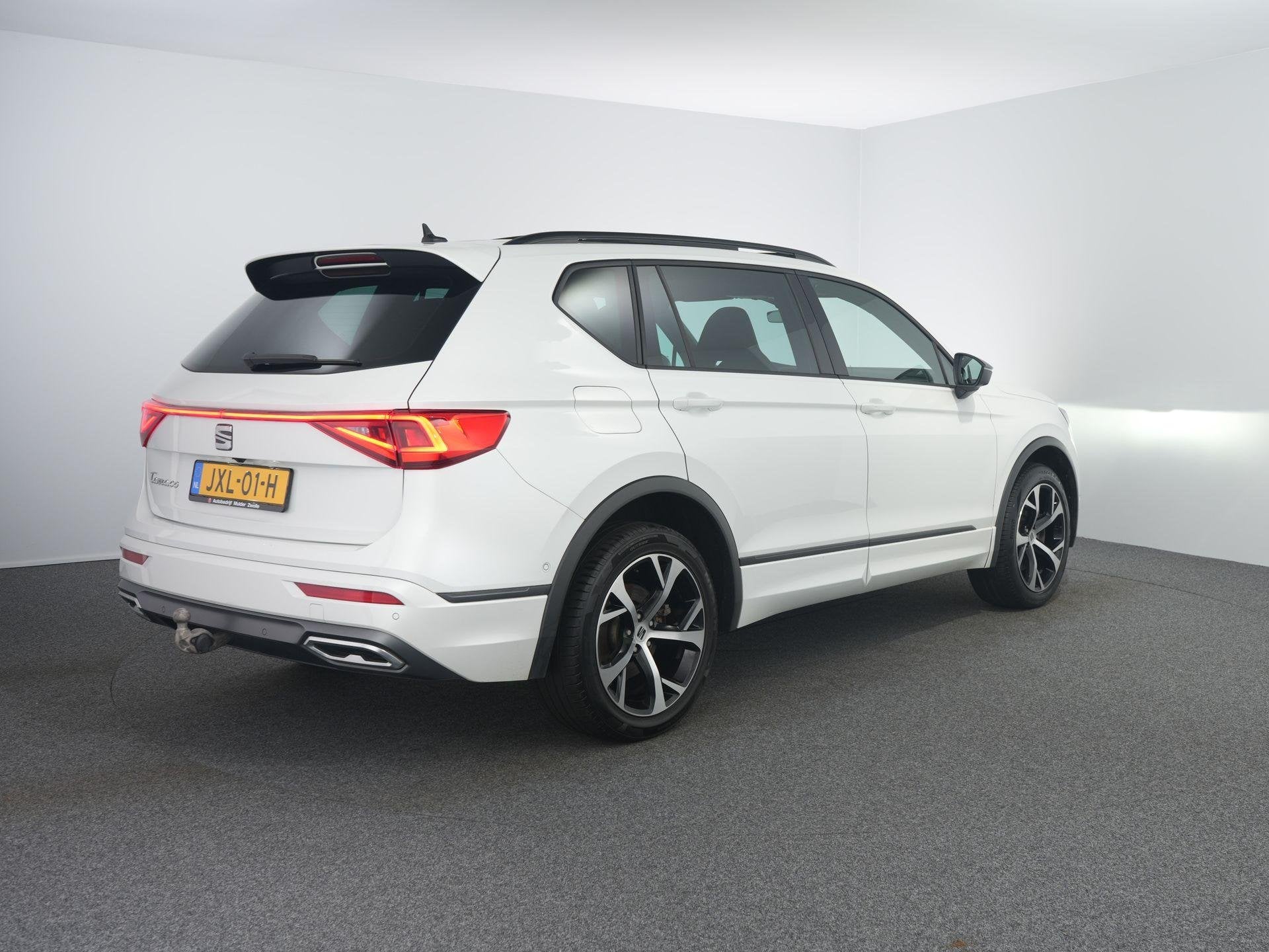 SEAT Tarraco 1.4 TSI e-Hybrid PHEV FR | Pano | Zwenkhaak | 3, Auto's, Lichtsensor, 4 cilinders, Wit, Hybride Elektrisch/Benzine