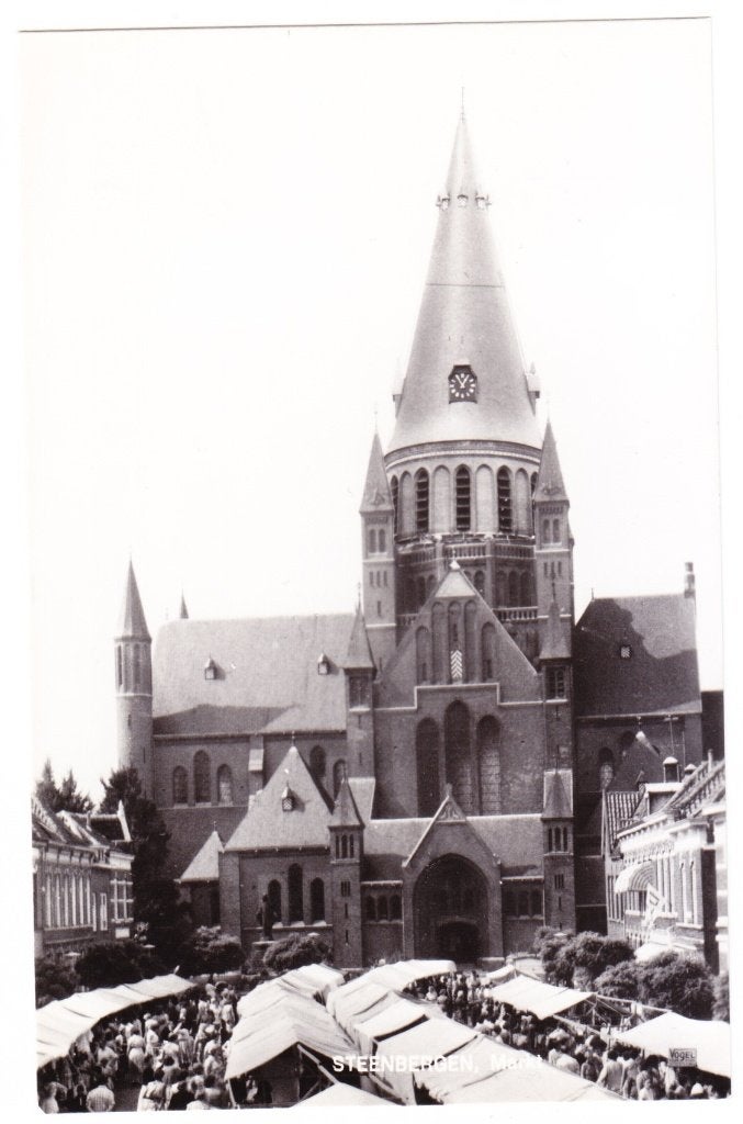 Steenbergen - Markt, Verzamelen, Ansichtkaarten | Nederland, Verzenden, 1960 tot 1980, Ongelopen, Noord-Brabant