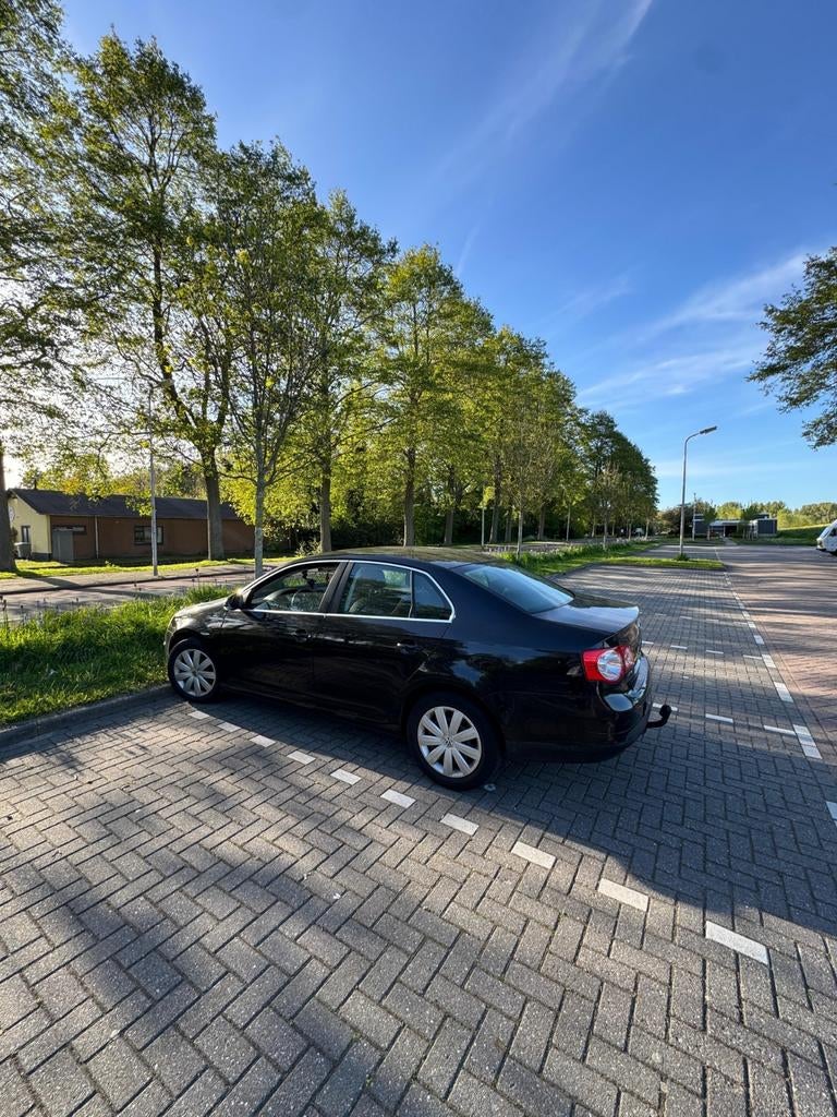 Volkswagen Jetta 1.4 TSI 103KW DSG 2007 Zwart APK, 1357 kg, 4 cilinders, Zwart, Grijs