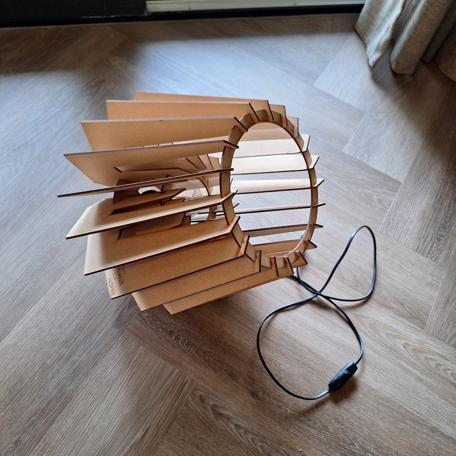 Spot-nik vloerlamp van Van Tjalle en Jasper 35 cm, Huis en Inrichting, Lampen | Vloerlampen, Ophalen of Verzenden, Zo goed als nieuw