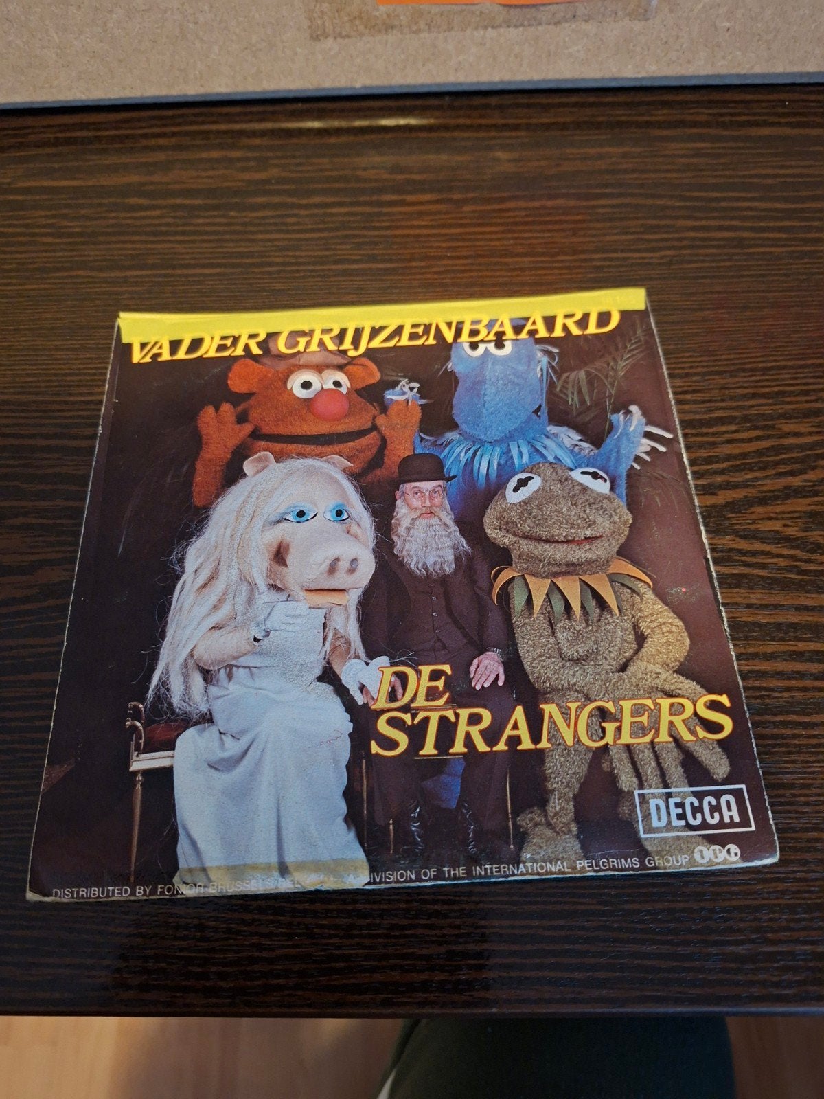 De strangers  / vader grijzenbaard, Ophalen of Verzenden, Zo goed als nieuw, Nederlandstalig
