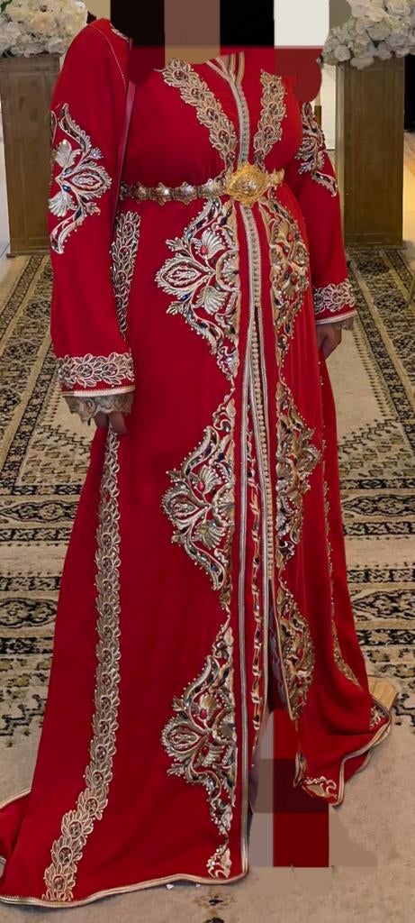 Prachtige Marokkaanse Takchita - Rood met Gouden Borduur, Maat 38/40 (M), Overige typen, Ophalen of Verzenden, Zo goed als nieuw