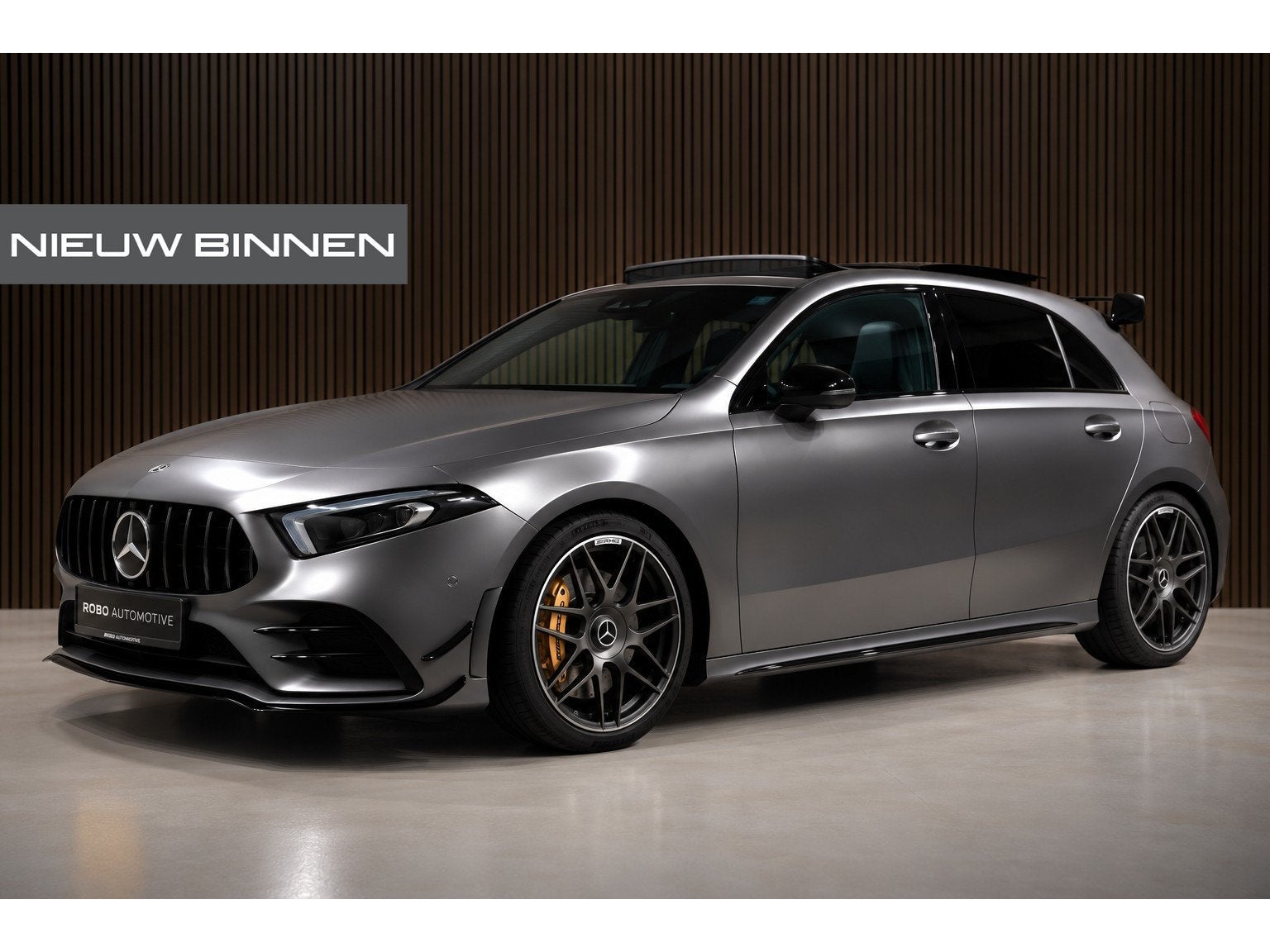Mercedes-Benz A-Klasse 250 e Business Line AMG | Magno | Pan, Auto's, Gebruikt, 4 cilinders, 15 kWh, Hybride Elektrisch/Benzine
