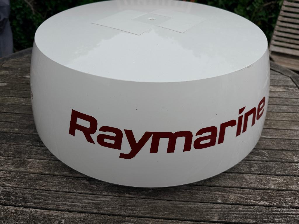 Raymarine E70498 Quantum 2 Doppler WIFI mooie staat, Watersport en Boten, Navigatiemiddelen en Scheepselektronica, Ophalen, Zo goed als nieuw