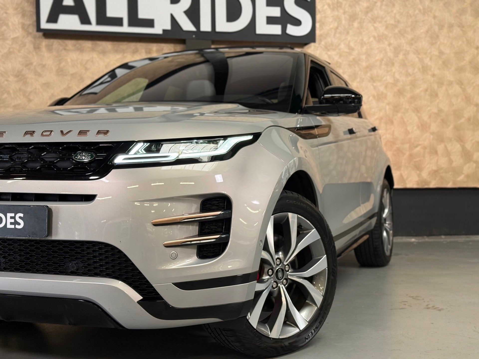 Land Rover Range Rover Evoque 1.5 P300e AWD Autobiography R, Dealer onderhouden, Vierwielaandrijving, Hybride Elektrisch/Benzine