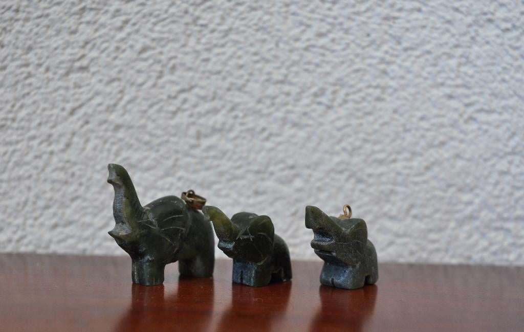 Ketting Hanger Olifant 3 cm, Ophalen of Verzenden, Gebruikt, Groen, Overige materialen