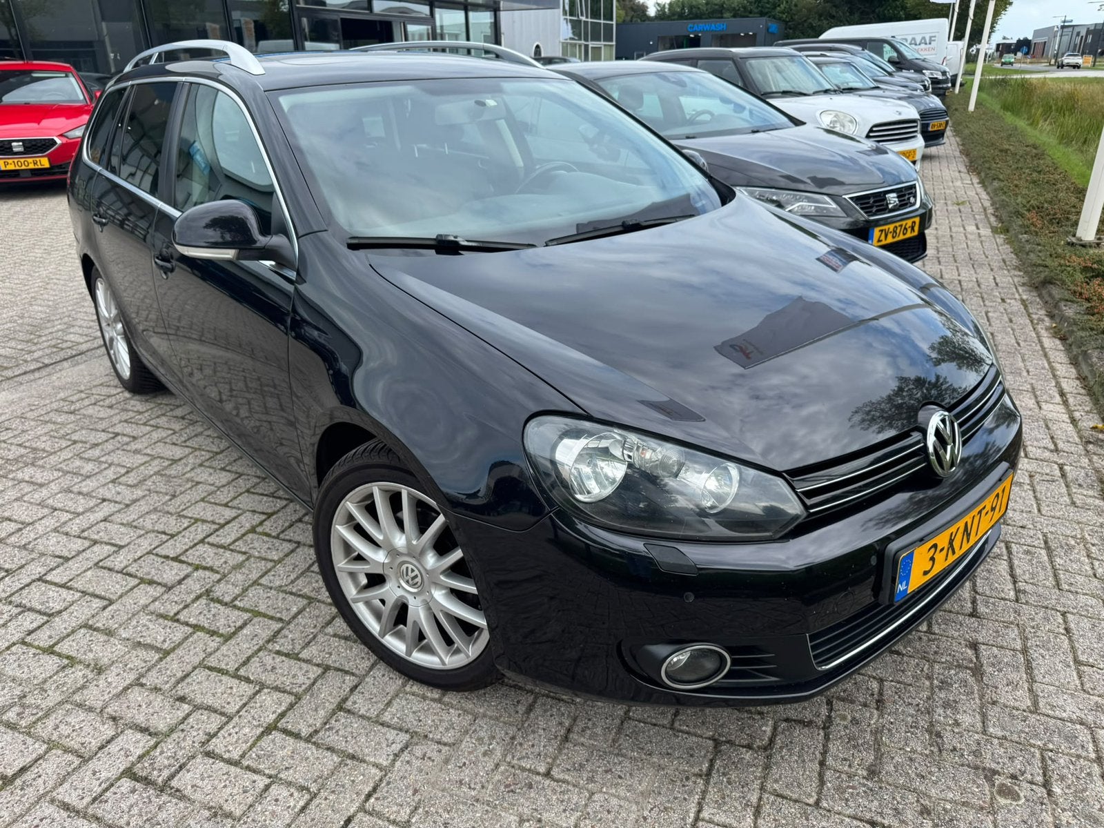 Volkswagen Golf 1.6 TDI Highline Panoramadak euro 5, Voorwielaandrijving, Zwart, 4 cilinders, Zwart