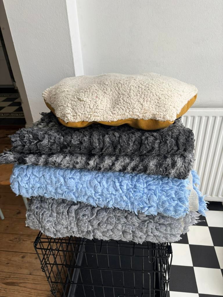 Puppy spullen voor nest, Ophalen, Zo goed als nieuw, Overige