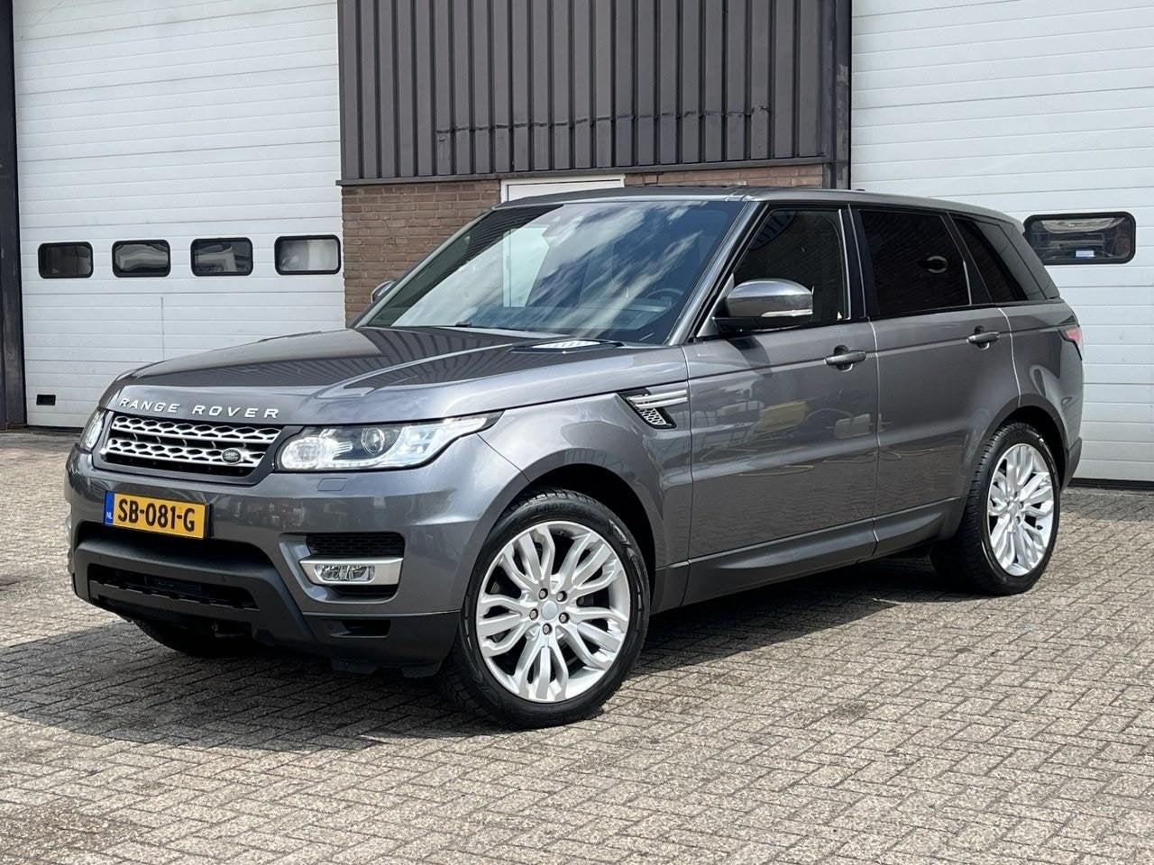 Land Rover RANGE ROVER SPORT 3.0 TDV6 HSE Dynamic / Luchtver, Auto's, Automaat, 2993 cc, 258 pk, 255 €/maand