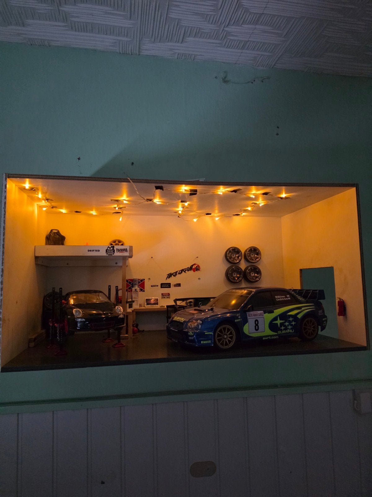 diorama rc auto, Ophalen of Verzenden, Zo goed als nieuw, Auto onroad