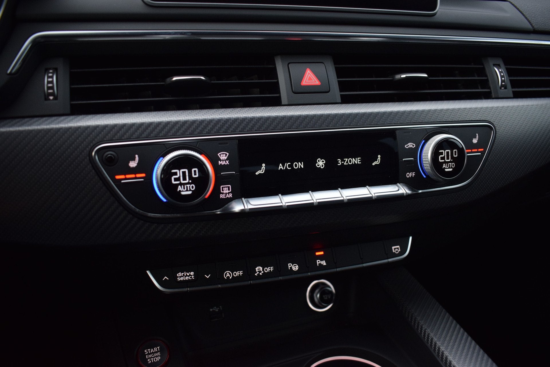Foto 38 van Audi RS4 2.9 TFSI 450pk Quattro Pano | HUD | Milltek | 360 c