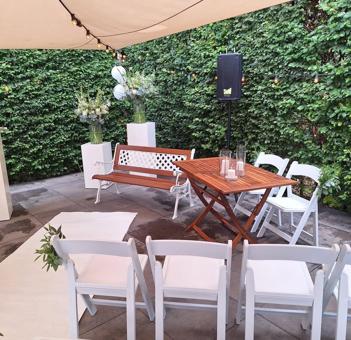 2 houten zuilen, 100 + 70cm hoog. Gebruikt tijdens bruiloft., Ophalen, Gebruikt