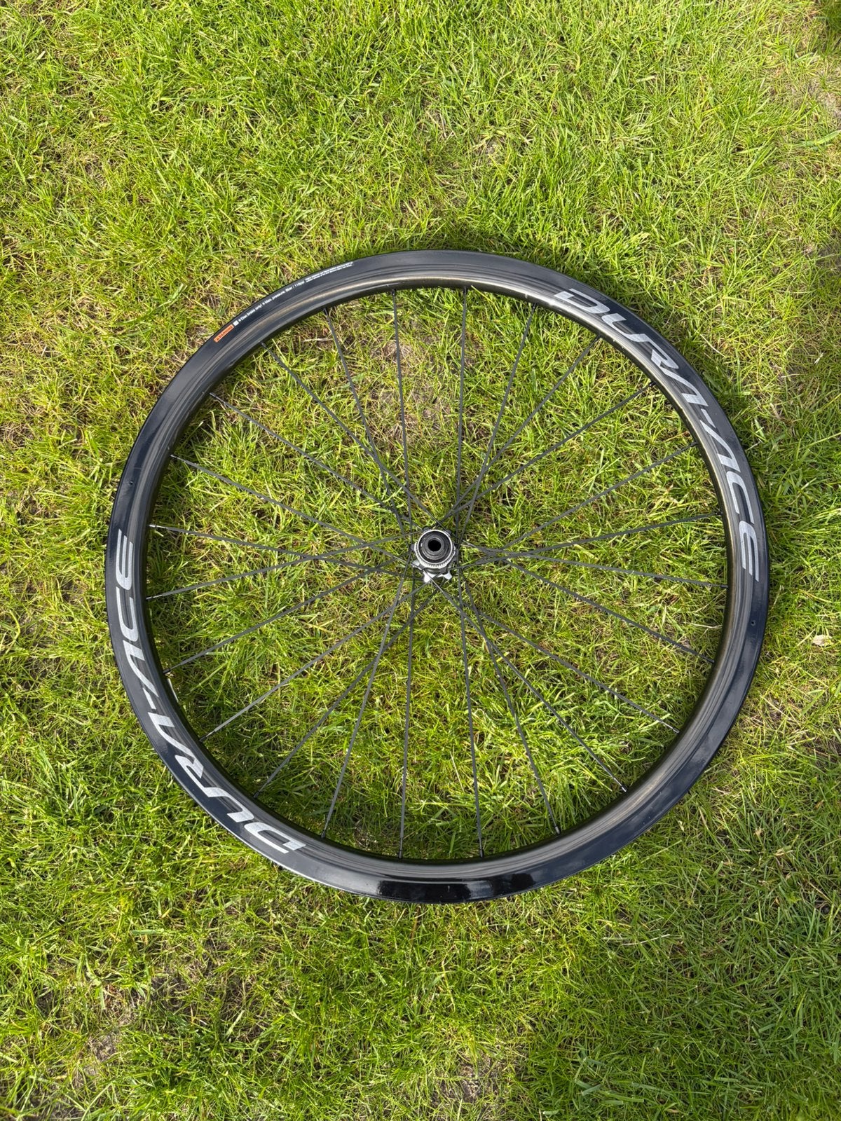 Shimano dura ace carbon voorwiel Z.G.A.N., Fietsen en Brommers, Fietsonderdelen, Zo goed als nieuw, Wiel, Carbon, Ophalen