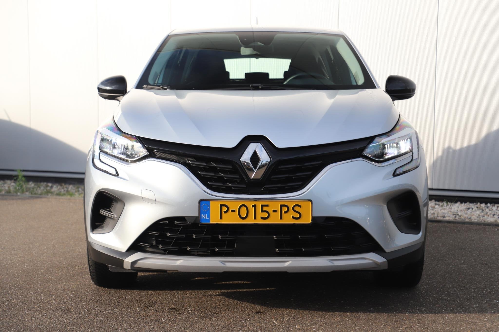 Foto 2 van Renault Captur 1.0 TCe 90 Zen Carplay Android Navigatie Airc