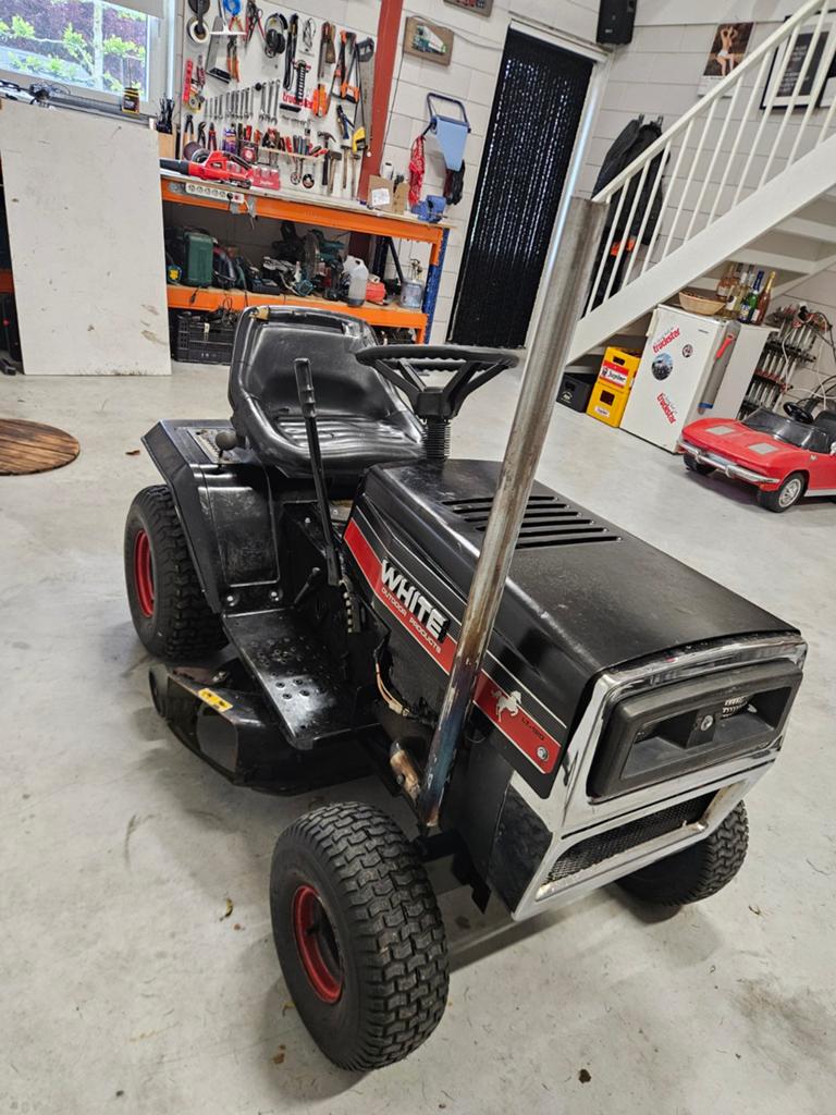 White L1 120 Zitmaaier / Tractor - Leuk voor de tuin!, Ophalen, Gebruikt, White, 90 tot 120 cm