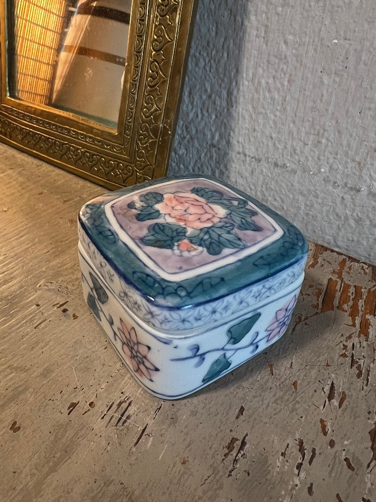 Vintage porselein boho doosje sieradendoosje japans chinees, Antiek en Kunst, Ophalen of Verzenden