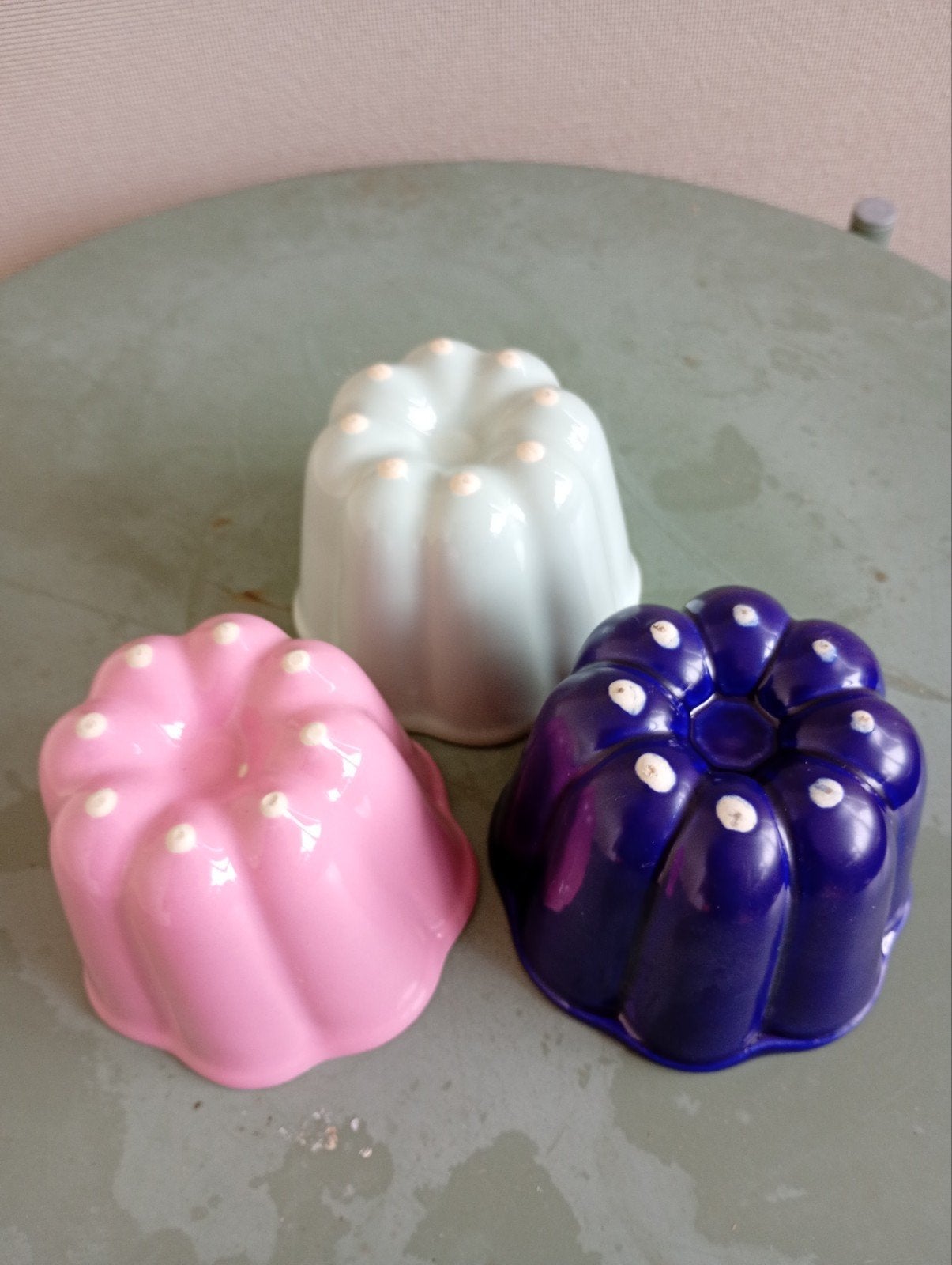 Set van 3 keramische puddingvormpjes - diverse kleuren, Ophalen of Verzenden