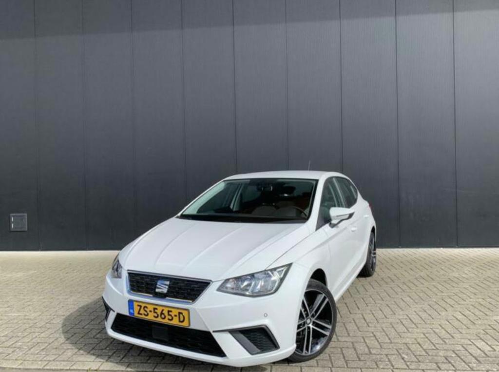 Seat Ibiza 1.0 TSI (95pk) 5-DRS 2017 Wit 80.262km, 40 €/maand, 95 pk, Handgeschakeld, Particulier