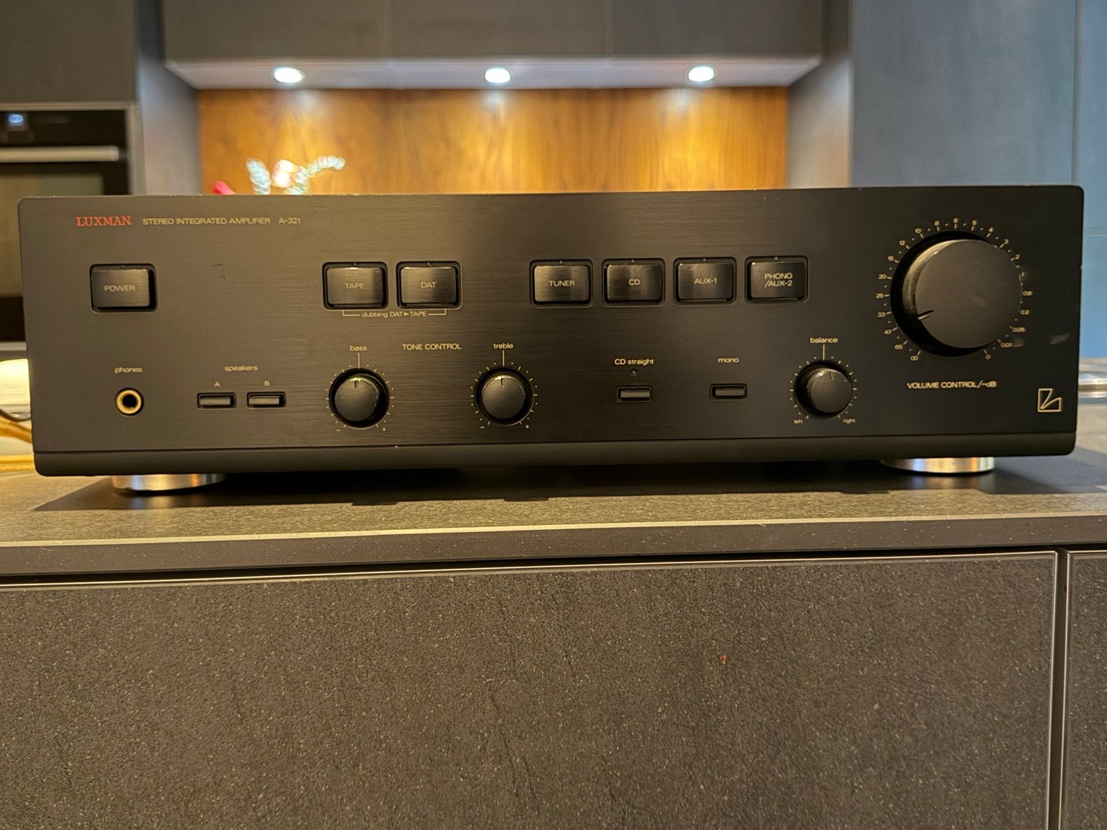 Luxman A-321 Stereo Geïntegreerde Versterker, Audio, Tv en Foto, Versterkers en Receivers, Gebruikt, 60 tot 120 watt, Stereo, Ophalen