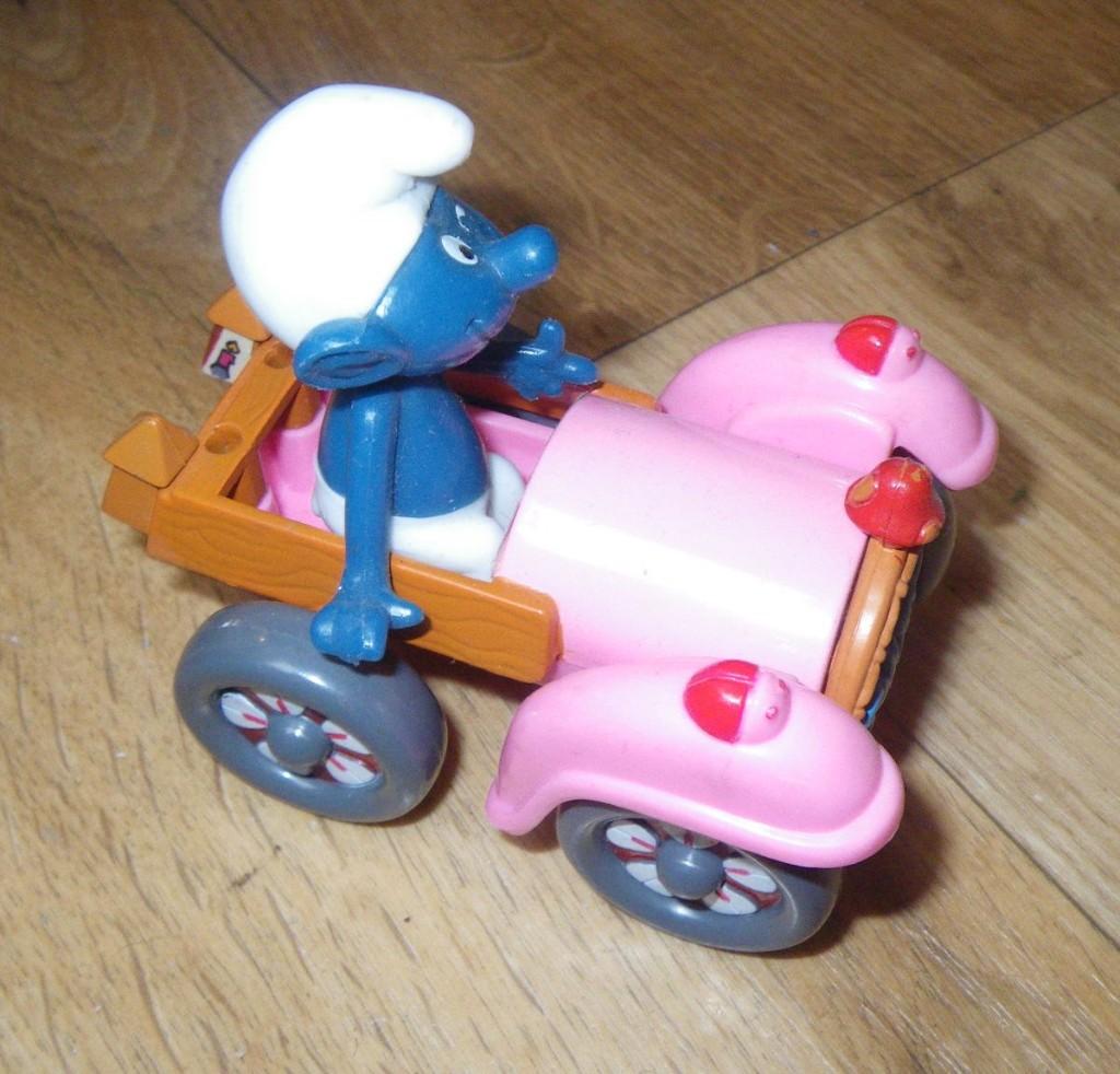 Leuke SMURFENAUTO met een smurf, Verzamelen, Smurfen, Ophalen of Verzenden, Gebruikt, Overige Smurfen, Poppetje, Figuurtje of Knuffel