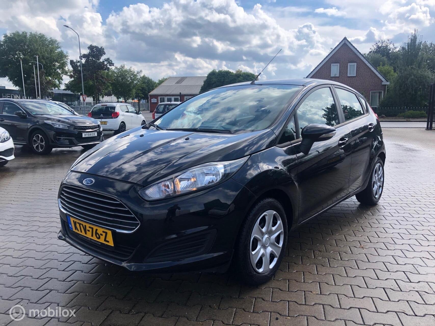 Ford Fiesta 1.0 Titanium Airco Ell Pakk Nw Apk, Auto's, Voorwielaandrijving, Stof, Gebruikt, 525 kg