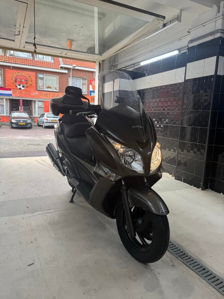 Honda SW-T 600 Motorscooter - Comfortabel en Krachtig, Ophalen of Verzenden, Gebruikt, Benzine, Overige modellen