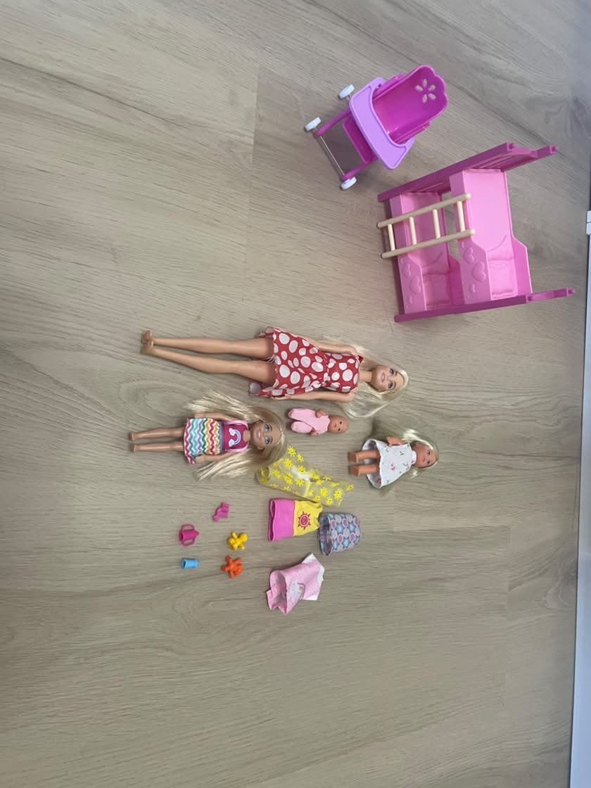 Barbie Stapelbed Set - 2-in-1 Stapelbed / 2 Losse Bedden, Kinderen en Baby's, Ophalen, Zo goed als nieuw, Barbie