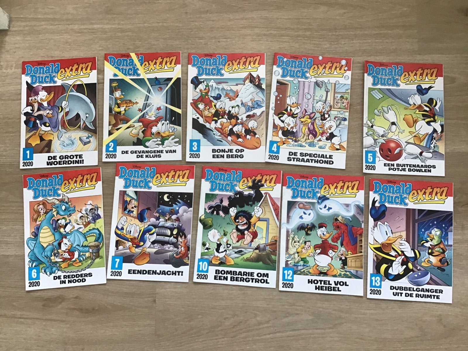 10 Donald Duck Extra tijdschriften uit 2020, Ophalen of Verzenden, Zo goed als nieuw, Donald Duck, Meerdere stripboeken