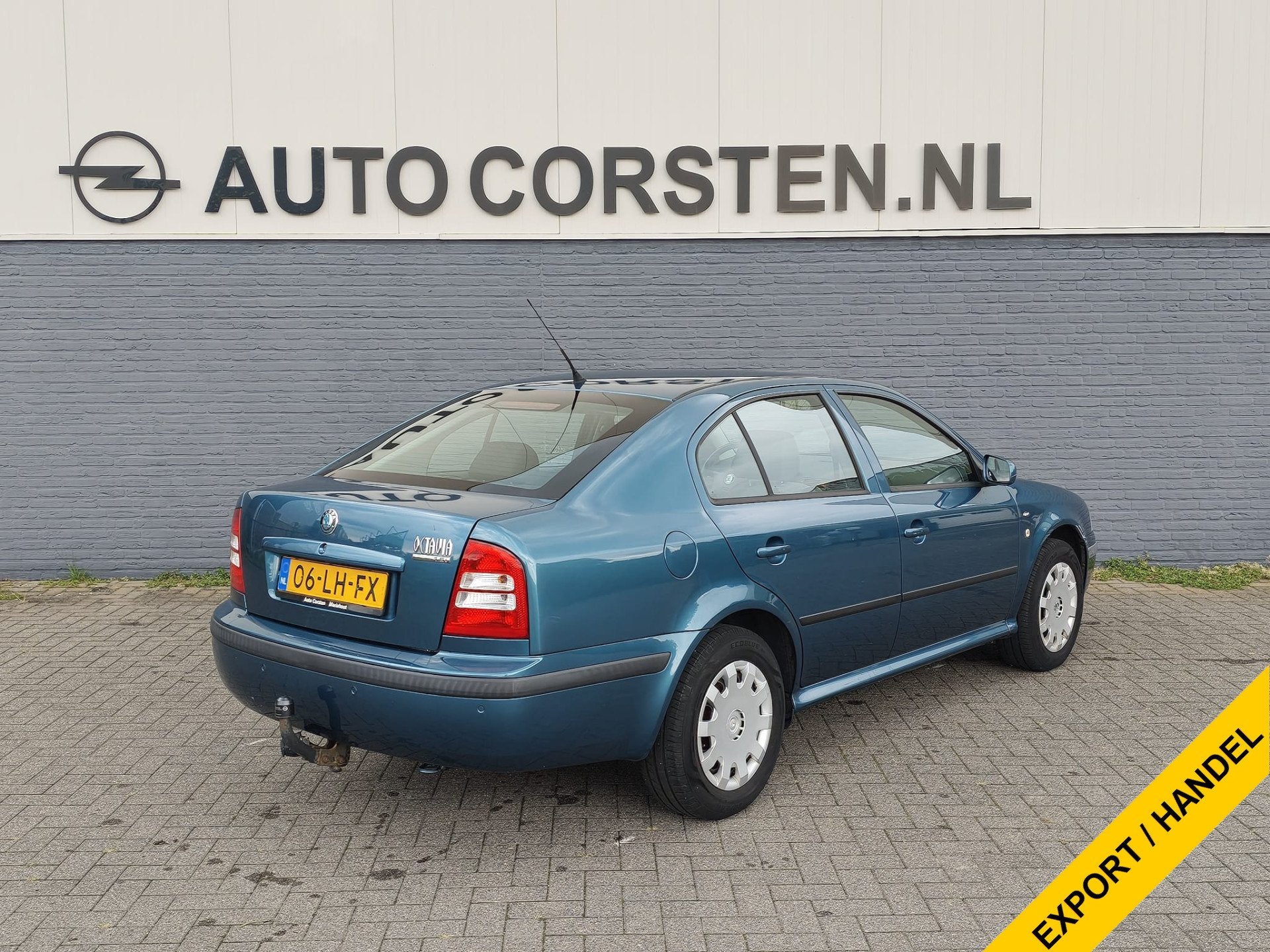 Skoda Octavia 1.6I 5Drs Trekhaak Ecc Pdc Kompas Cruise Contr, Auto's, Voorwielaandrijving, Stof, Parkeersensor, Zwart