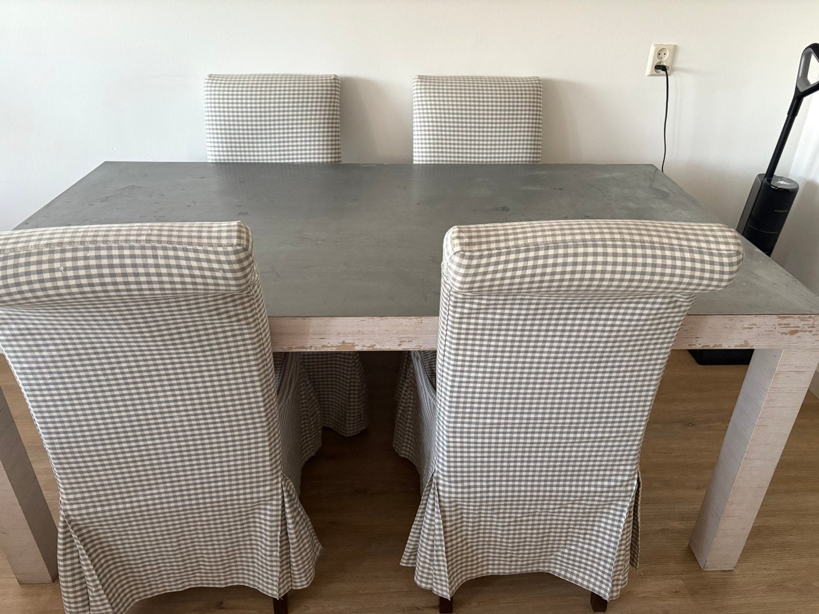 Dining table + 4 Chairs / TV meubel, Ophalen, Gebruikt