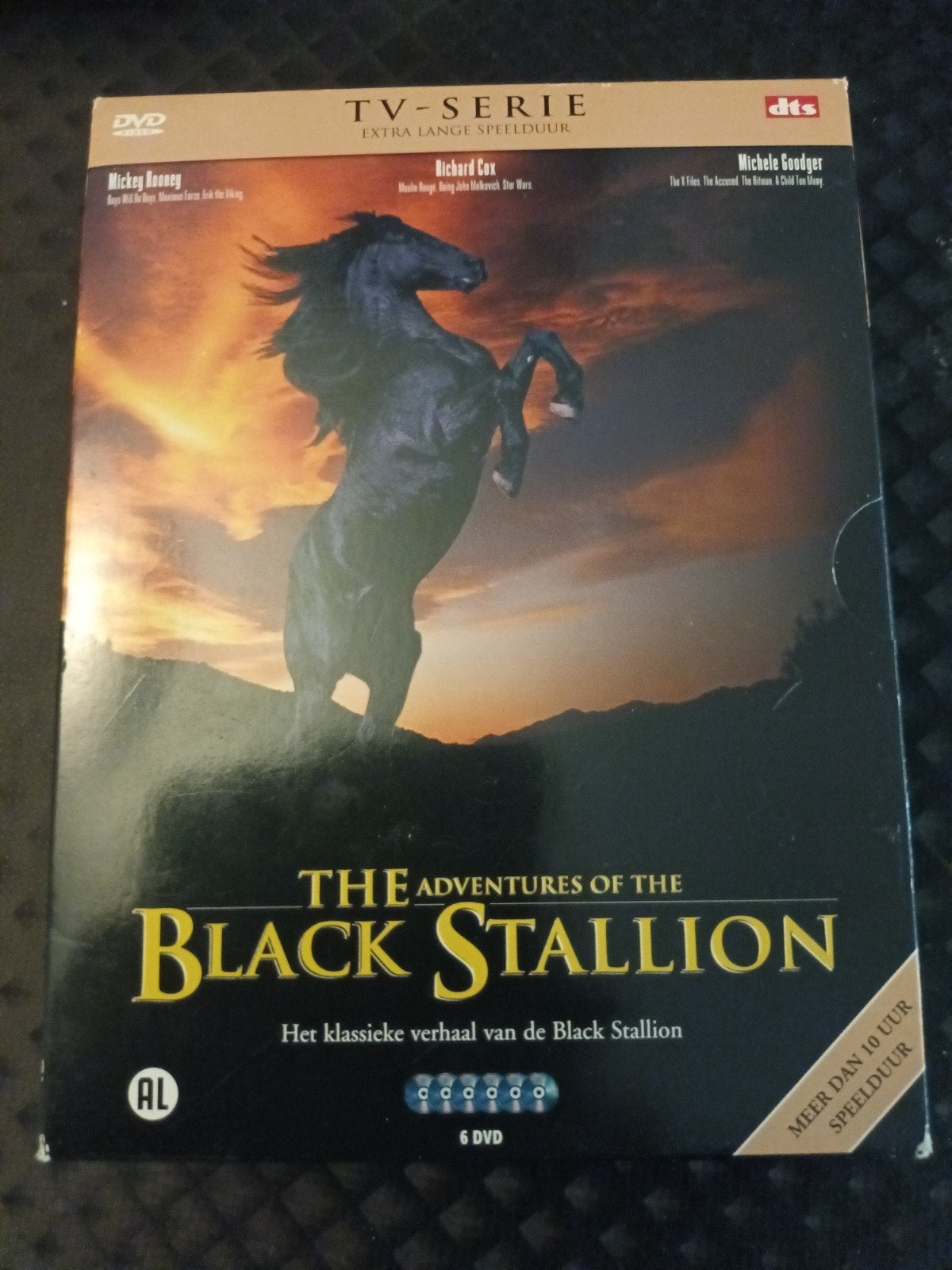 dvd box The Adventures of the Black Stallion, Vanaf 16 jaar, Verzenden, Zo goed als nieuw, Oorlog of Misdaad