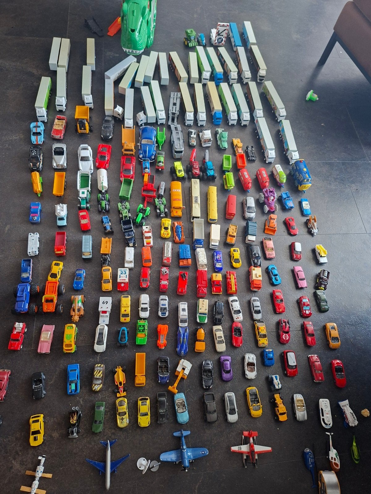 Grote partij speelgoedauto's, vrachtwagens en meer, Ophalen of Verzenden, Gebruikt
