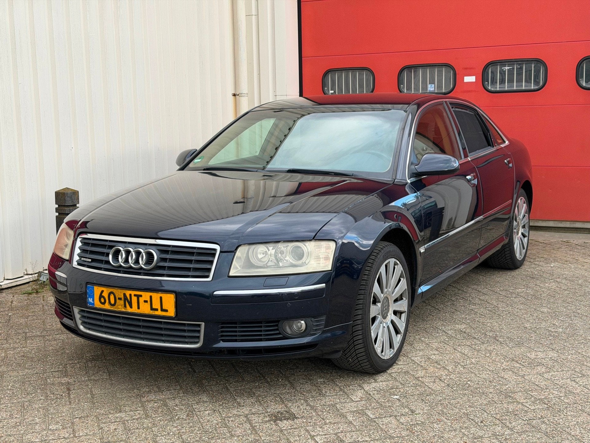 Audi A8 4.2 quattro Pro Line Auto Navi NAP, Auto's, Audi, Automaat, 4172 cc, Gebruikt, 8 cilinders