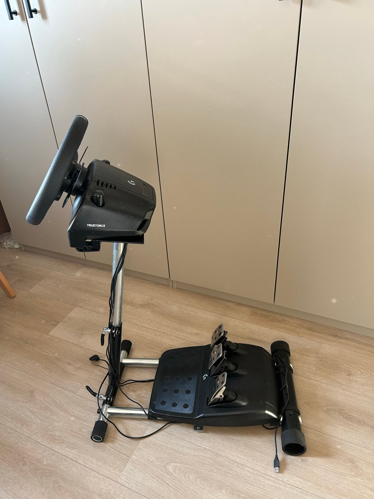 Wheel Stand Pro Deluxe V2 + Logitech G923 TRUEFORCE, Ophalen, Racestuur, Force feedback, PlayStation