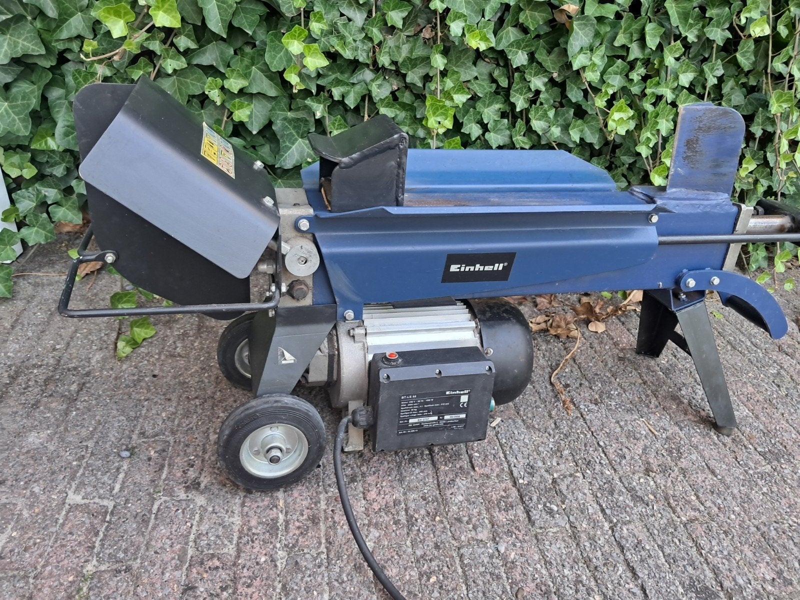 Einhell kloofmachine 4 ton, Tuin en Terras, Kloofmachines, Ophalen, Gebruikt, Liggend, Einhell, Bosch, Gardena