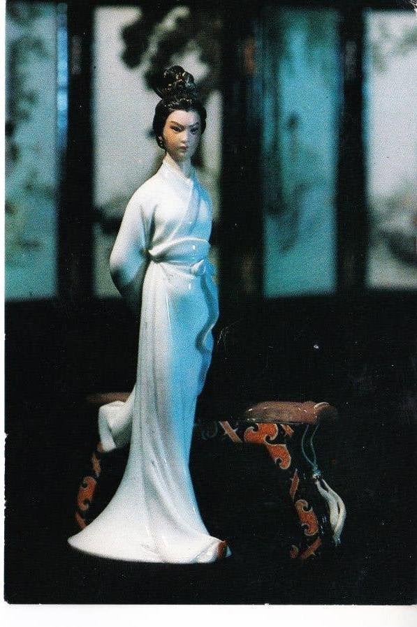 Ansicht.Porseleinen Geisha beeldje, Tsai Wen Cbi, China 20-8, Ophalen of Verzenden, 1960 tot 1980, Gelopen, Buiten Europa