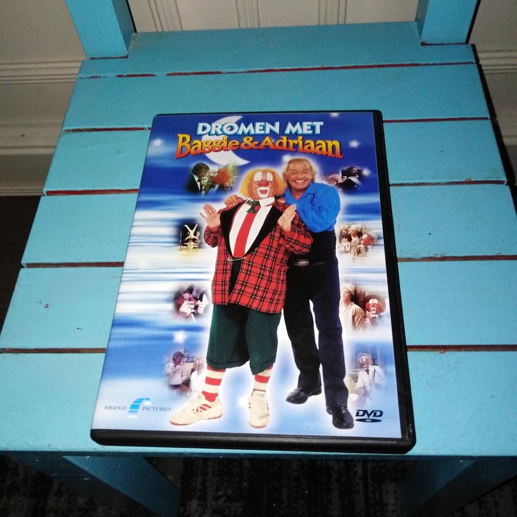 Bassie & Adriaan dvd's 2 stuks, Alle leeftijden, Ophalen, Gebruikt