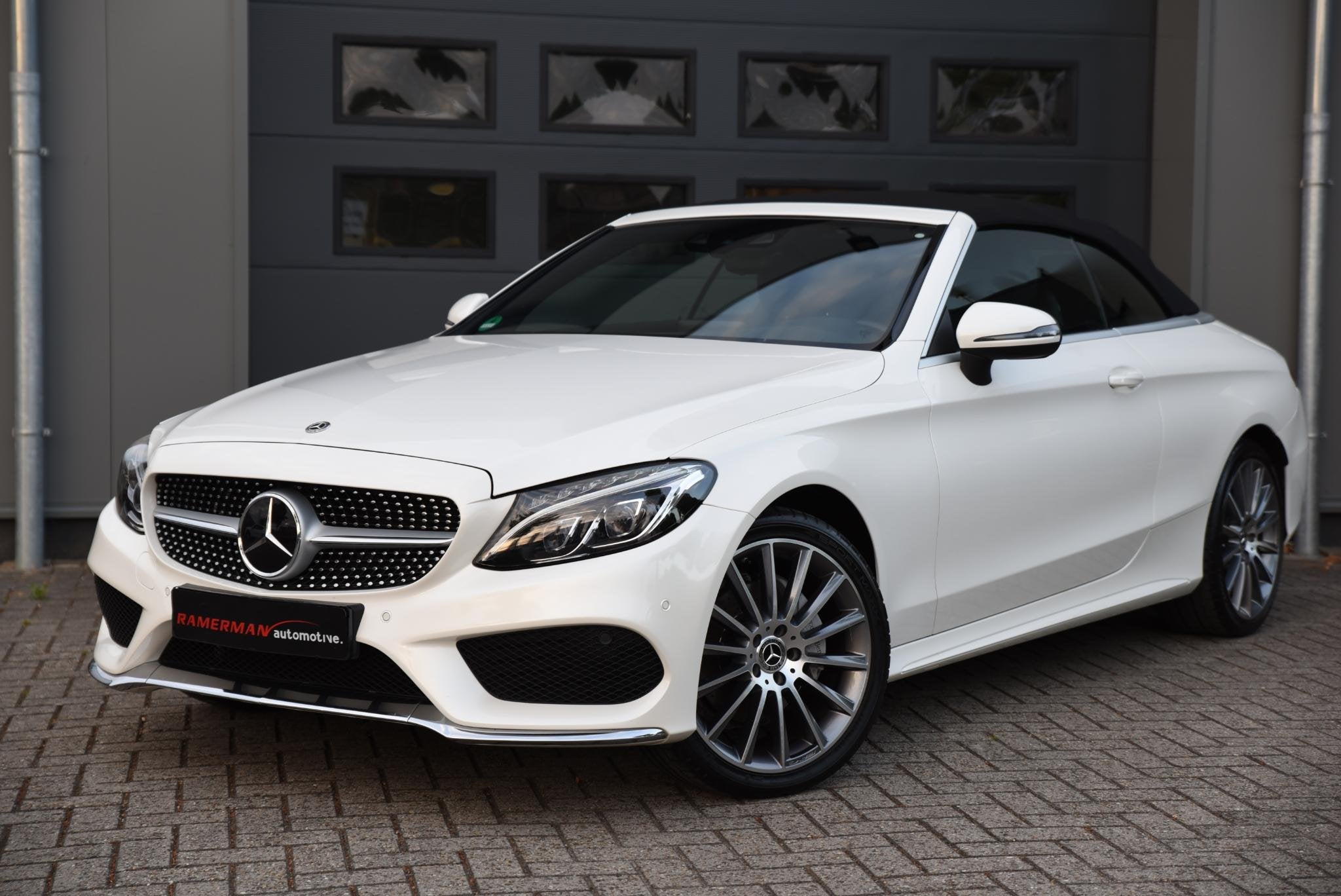 Mercedes-Benz C-klasse 200 AMG Line Premium Plus 4 Matic, Auto's, Automaat, Achterwielaandrijving, 4 cilinders, Cabriolet
