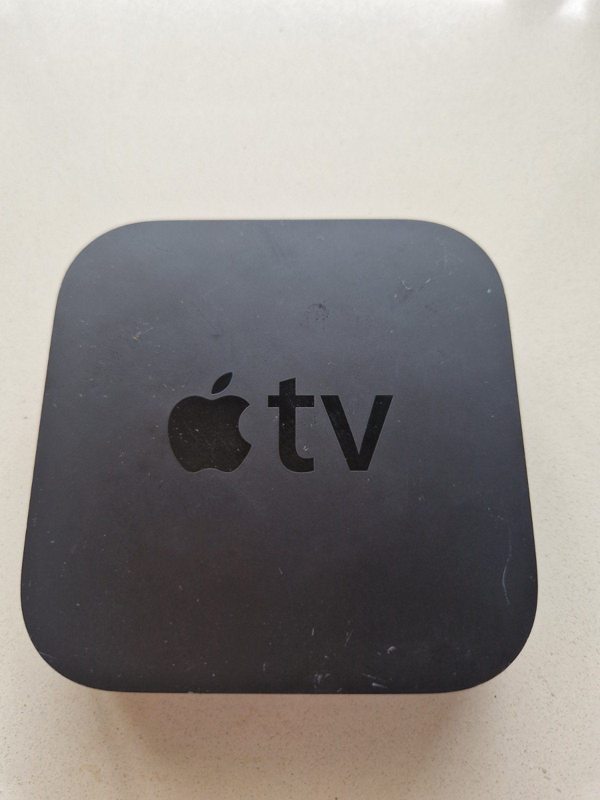 Apple TV met afstandsbediening, 4K (eerste generatie), Audio, Tv en Foto, Ophalen of Verzenden, Zo goed als nieuw, HDMI, Zonder harde schijf