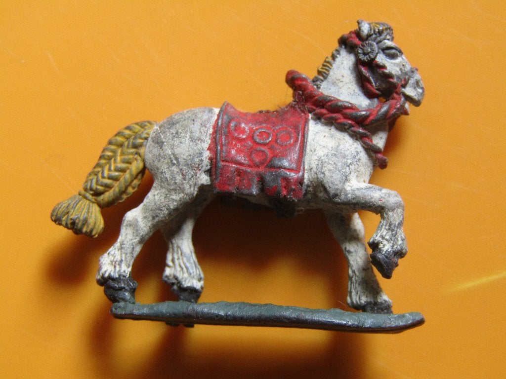 Rohirrim Steed -1985, Met verf, Gebruikt, Verzenden, Figuurtje(s)