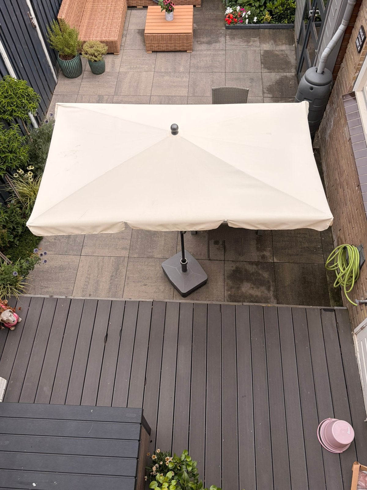 Balkonparasol wit/cremekleurig (220cm x 130cm), Ophalen, Verstelbaar, 2 tot 3 meter, Zo goed als nieuw