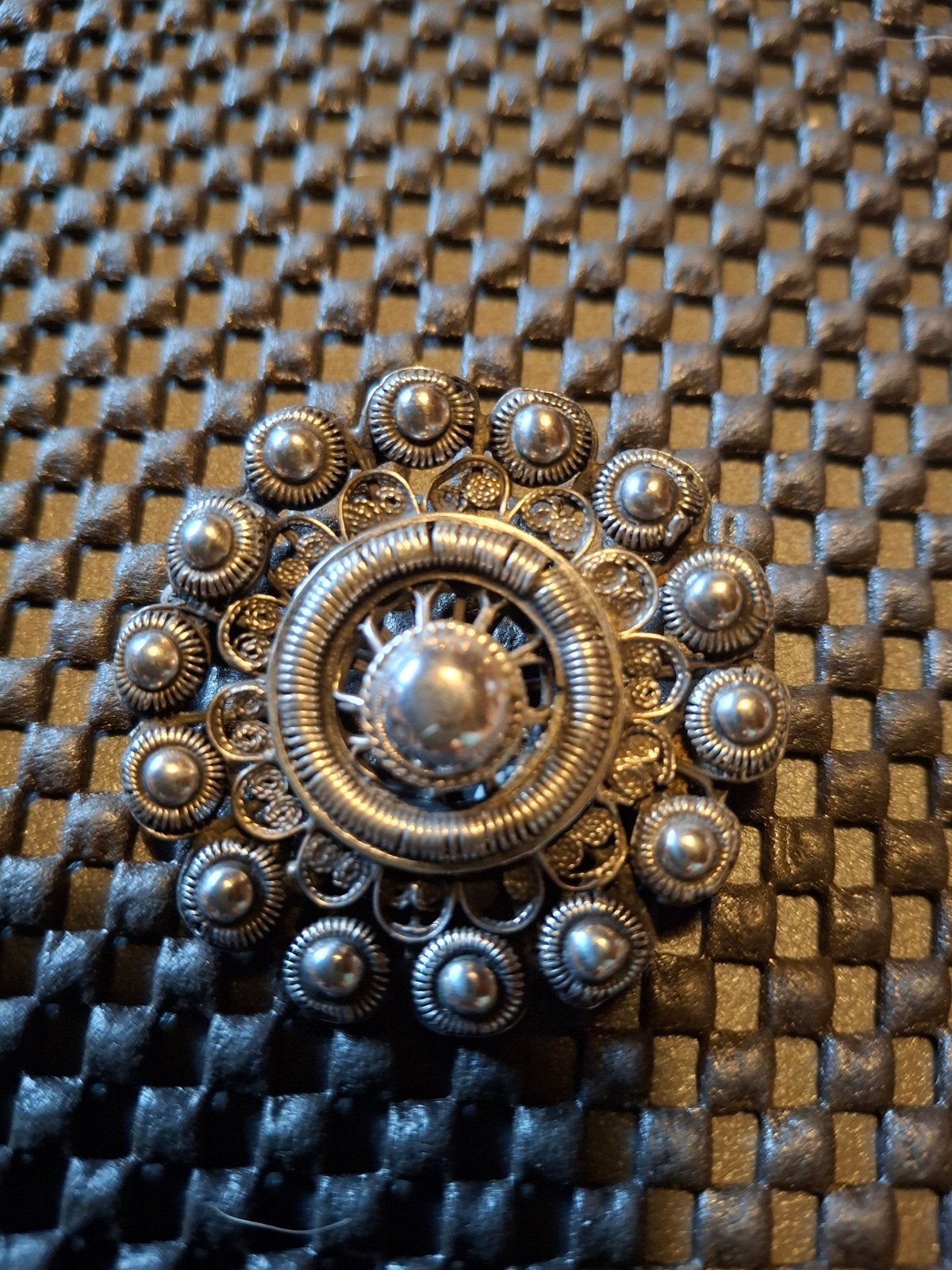 zilveren broche  Zeeuwse knop, Ophalen of Verzenden