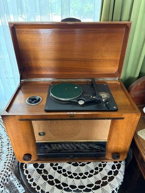 Schaub Supraphon 52 - 1951 - radio + speler + draadrecorder, Ophalen