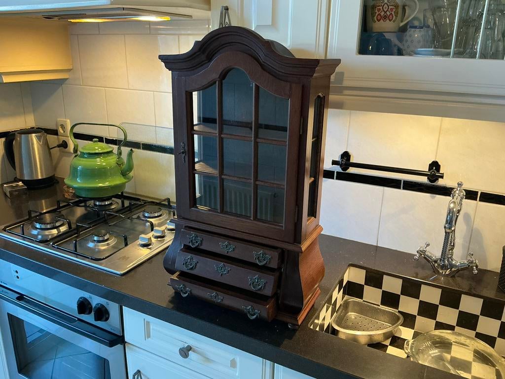 Brocante hangkastje met 3 laatjes eronder, Antiek en Kunst, Ophalen of Verzenden