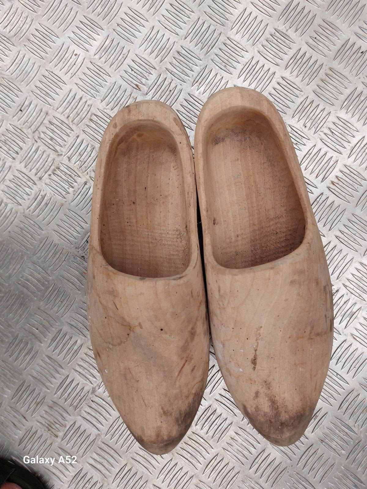 Onbewerkte houten klompen - Maat 45/46, Ophalen of Verzenden