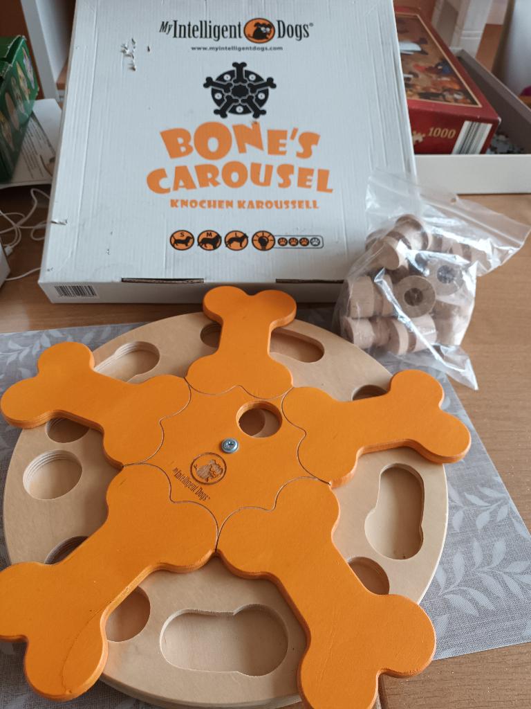 Hondenpuzzel, Ophalen of Verzenden, Zo goed als nieuw, Intelligentiespeelgoed