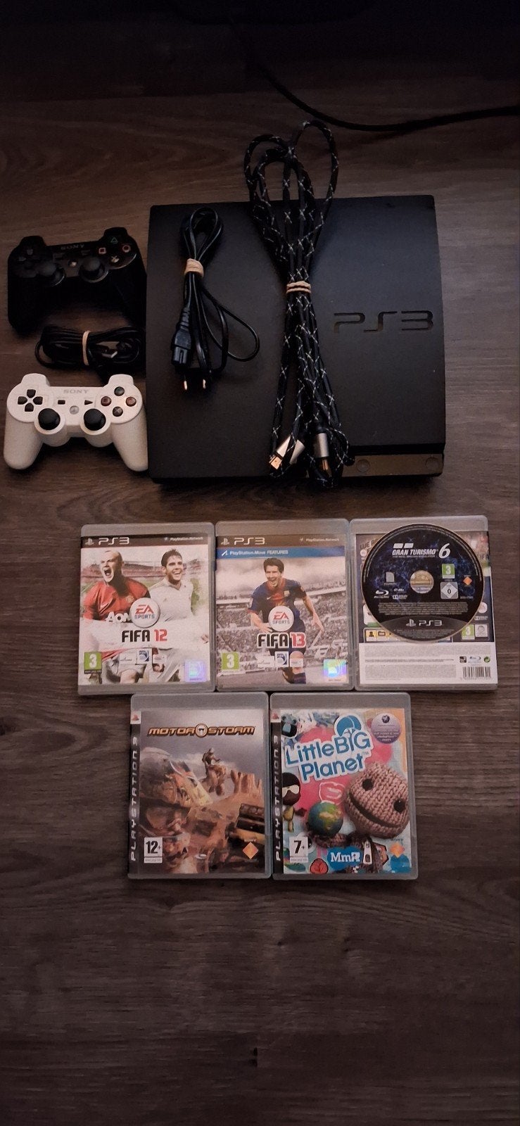 PS3 Slim Model CECH 3004A, 160GB met 3 controllers, 5x spel, Ophalen, Online, Gebruikt, Racen en Vliegen