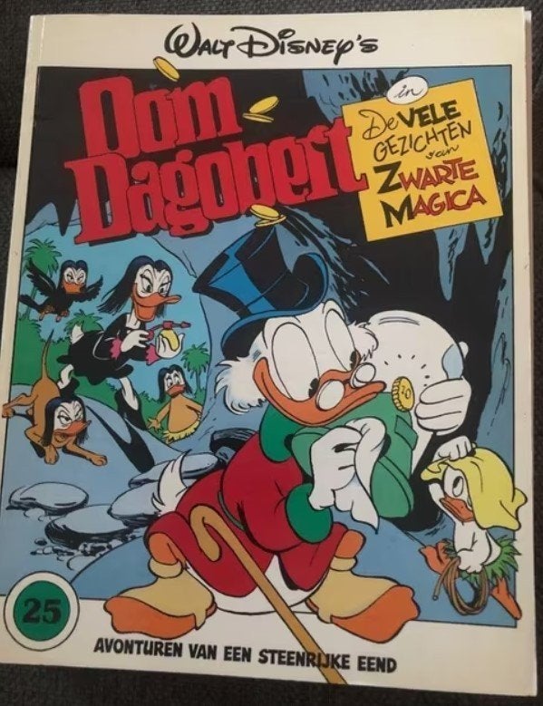 De vele gezichten van Zwarte Magica oom dagobert 25 r1, Eén stripboek, Ophalen of Verzenden, Zo goed als nieuw
