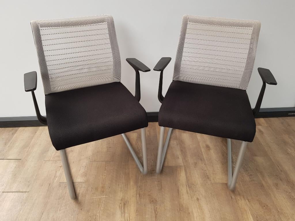 Steelcase vergaderstoel Think, Huis en Inrichting, Bureaustoelen, Gebruikt, Zwart, Ophalen of Verzenden