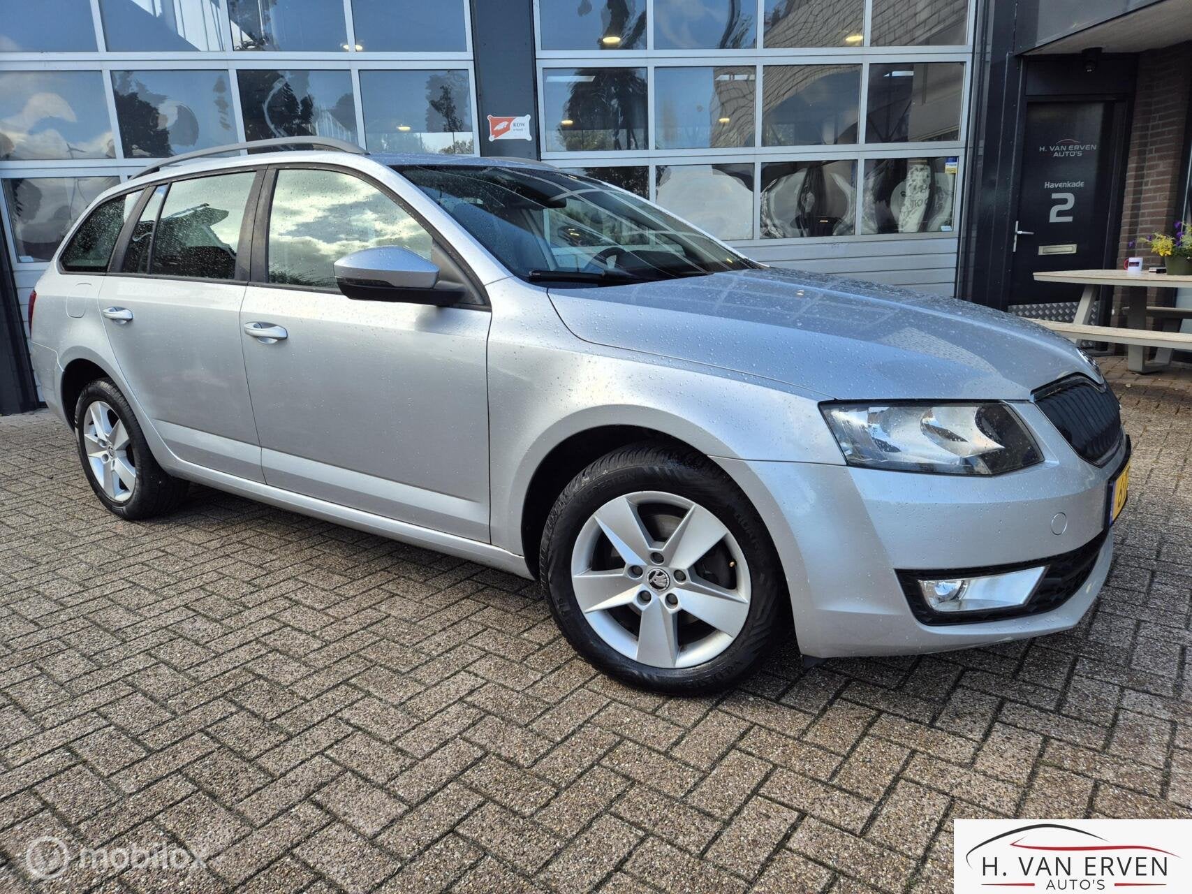 Skoda Octavia Combi 1.6 TDI Greenline Businessline, Voorwielaandrijving, Euro 5, 4 cilinders, Origineel Nederlands